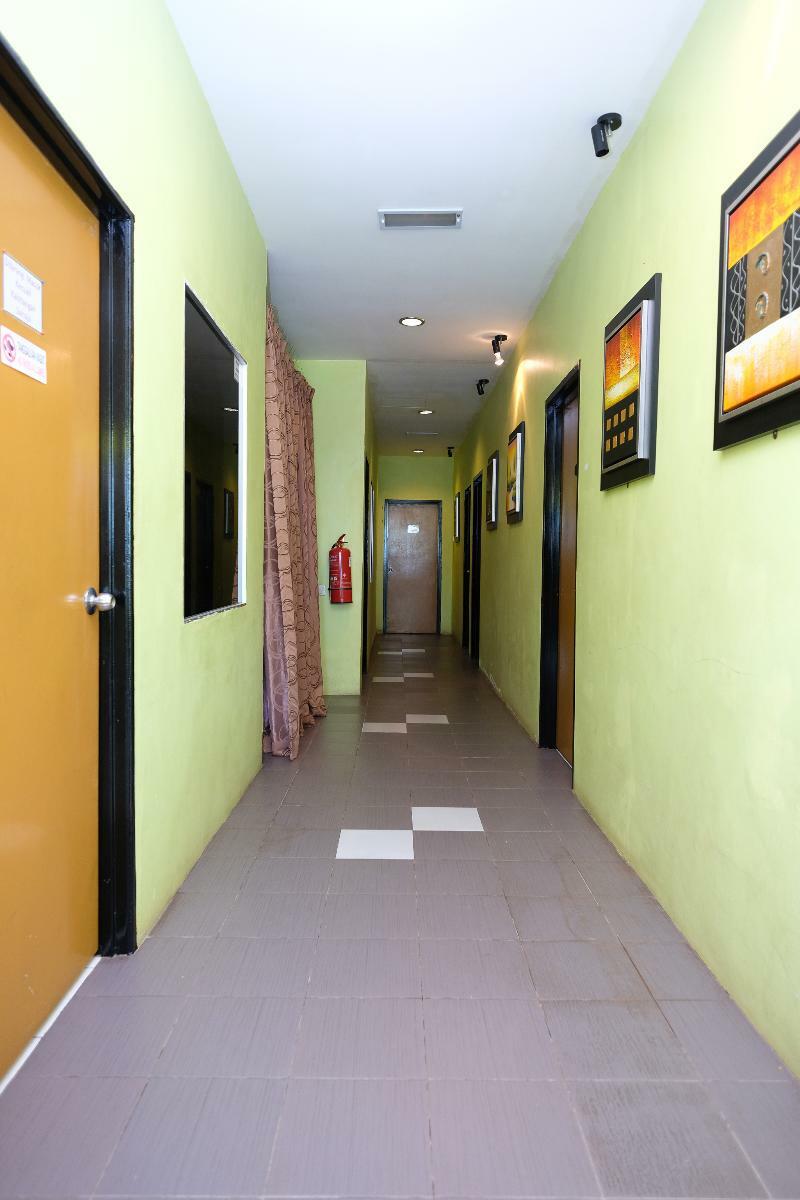 Oyo 603 Sri Padang Inn Κουαντάν Εξωτερικό φωτογραφία