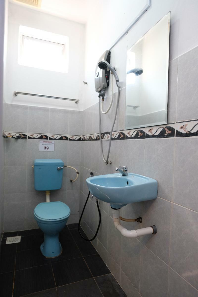 Oyo 603 Sri Padang Inn Κουαντάν Εξωτερικό φωτογραφία