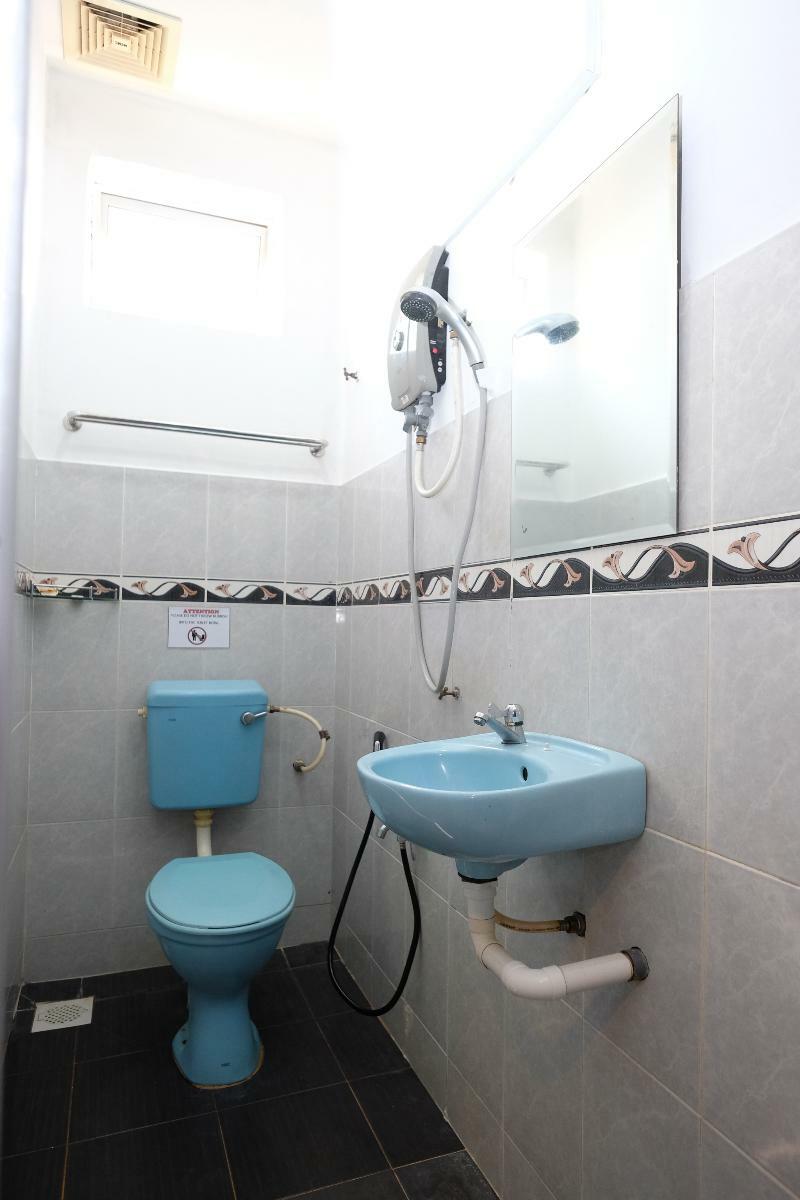 Oyo 603 Sri Padang Inn Κουαντάν Εξωτερικό φωτογραφία